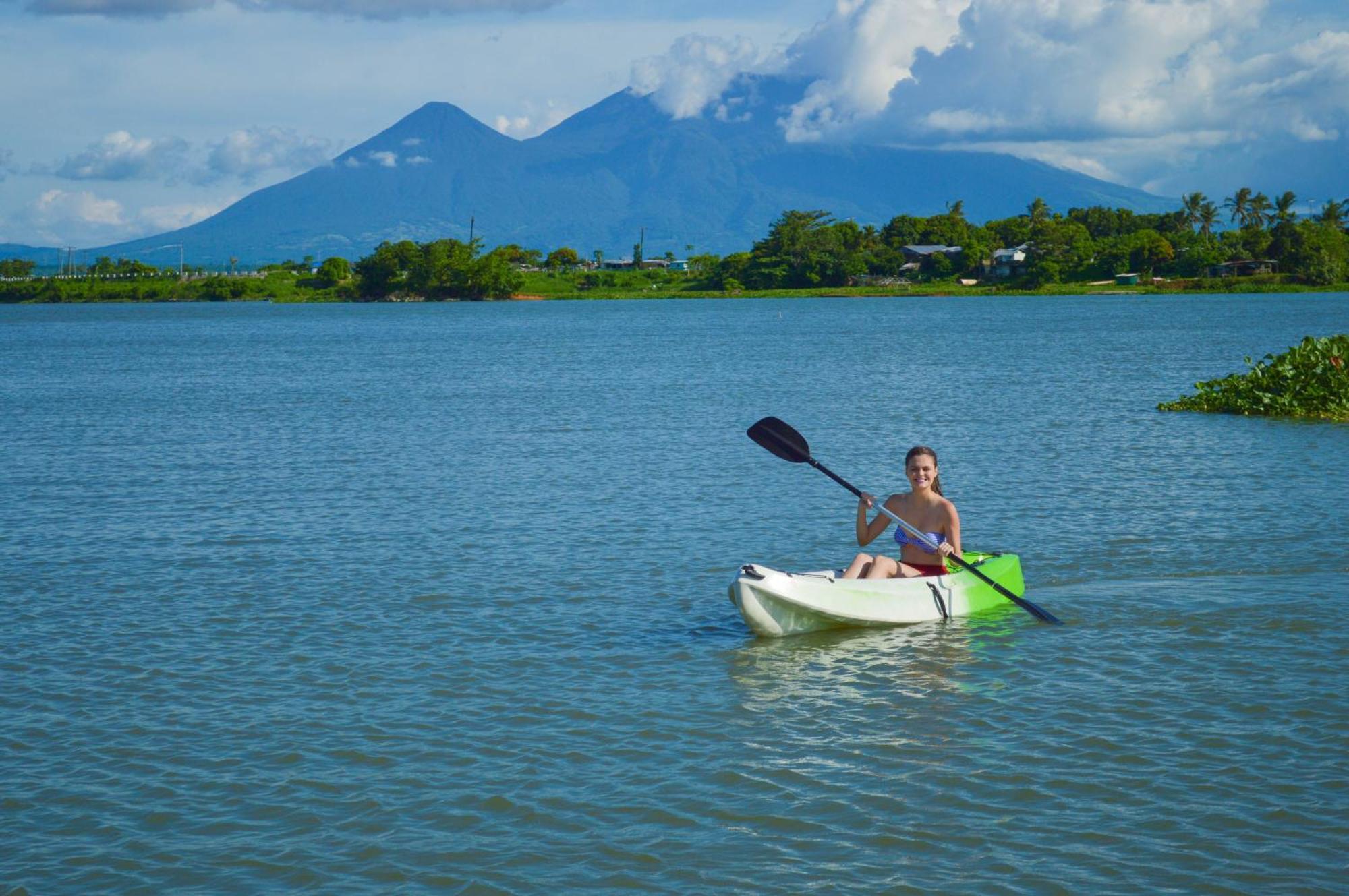 Caliraya Resort Club Lumban Eksteriør billede