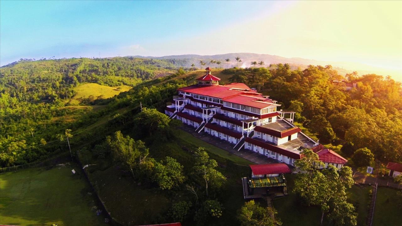 Caliraya Resort Club Lumban Eksteriør billede